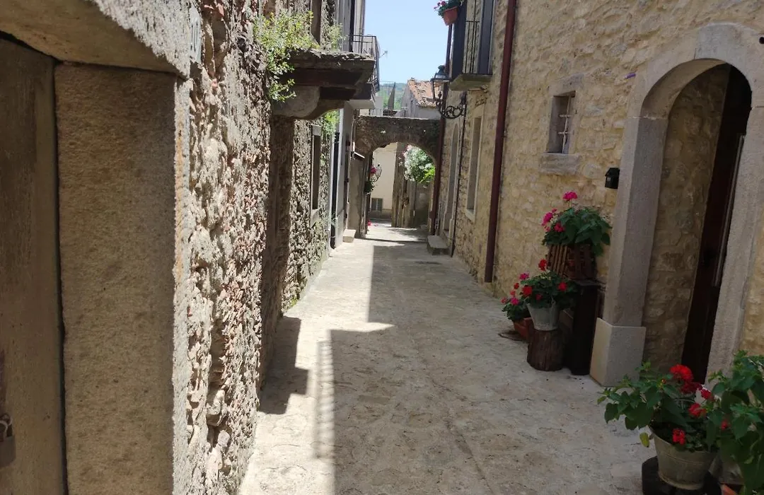 B&b Villa Argimusco-1